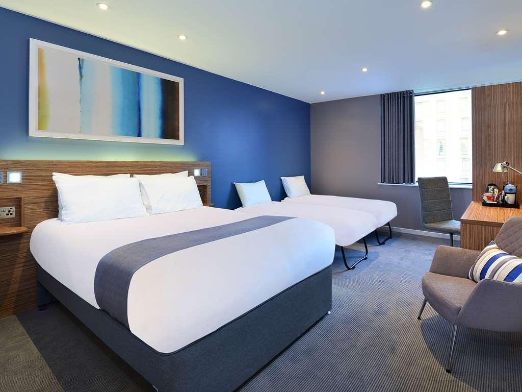 Travelodge London Central City Road Δωμάτιο φωτογραφία